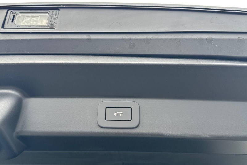 LAND ROVER RANGE ROVER SPORT 3.0 D250 Edition 5dr Auto 5915943
