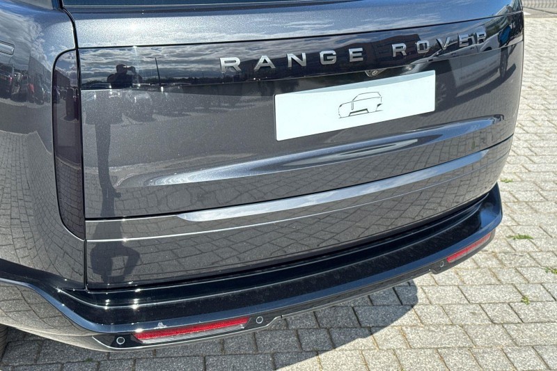  LAND ROVER RANGE ROVER 3.0 D300 Edition 4dr Auto 5691574