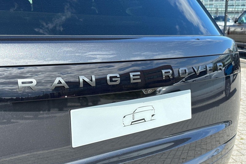  LAND ROVER RANGE ROVER 3.0 D300 Edition 4dr Auto 5691575