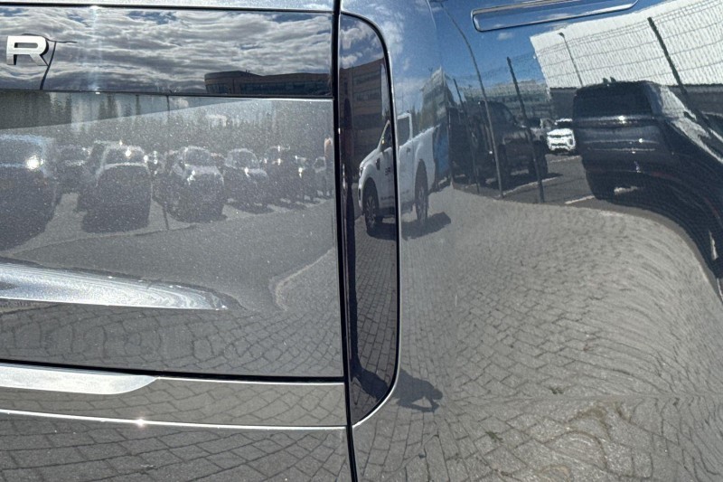  LAND ROVER RANGE ROVER 3.0 D300 Edition 4dr Auto 5691576