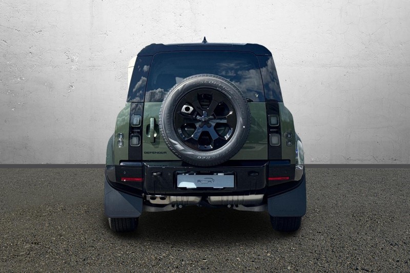  LAND ROVER DEFENDER 3.0 D250 X-Dynamic SE 110 5dr Auto 5479673
