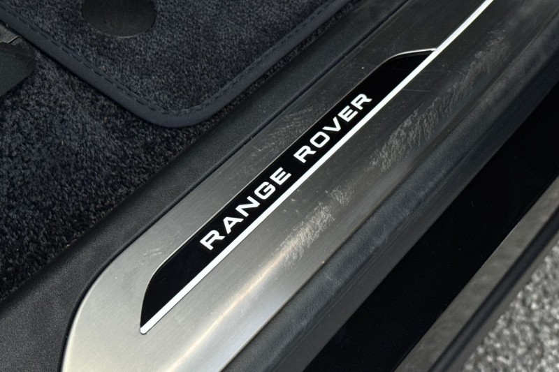  LAND ROVER RANGE ROVER 3.0 D300 SE 4dr Auto 5481024