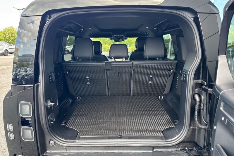  LAND ROVER DEFENDER 3.0 D350 X-Dynamic HSE 110 5dr Auto 5419790