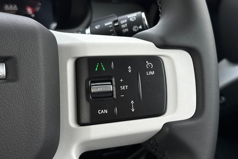  LAND ROVER DEFENDER 3.0 D250 S 90 3dr Auto 5576410
