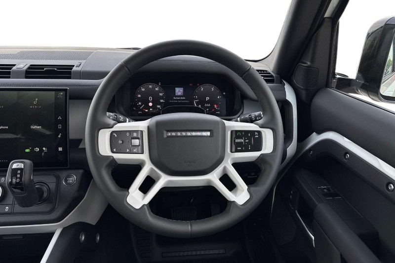 LAND ROVER DEFENDER 3.0 D250 S 90 3dr Auto 5576398