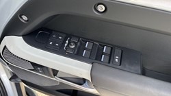 2024 (24) LAND ROVER DEFENDER 3.0 D250 XS Edition 110 5dr Auto 4523540