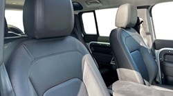 2024 (24) LAND ROVER DEFENDER 3.0 D250 XS Edition 110 5dr Auto 4523543