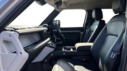 2024 (24) LAND ROVER DEFENDER 3.0 D250 XS Edition 110 5dr Auto 4523520