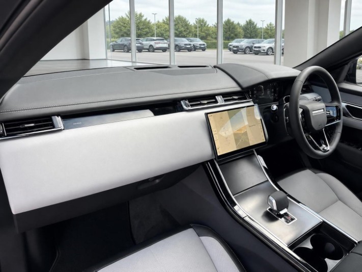 LAND ROVER RANGE ROVER VELAR 3.0 D300 MHEV Belgravia Edition 5dr Auto 5777477