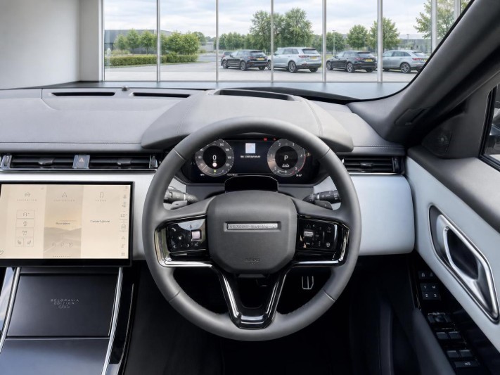  LAND ROVER RANGE ROVER VELAR 3.0 D300 MHEV Belgravia Edition 5dr Auto 5777476
