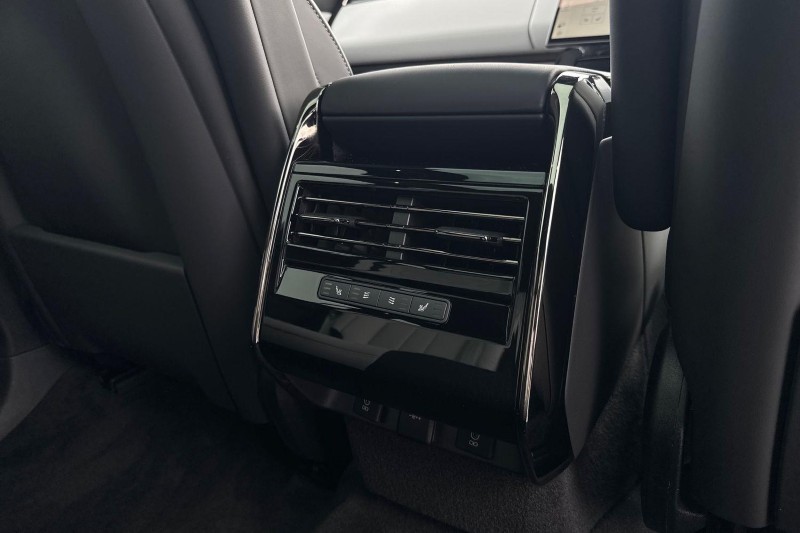 LAND ROVER RANGE ROVER SPORT 3.0 P460e Battersea Edition 5dr Auto 5899738