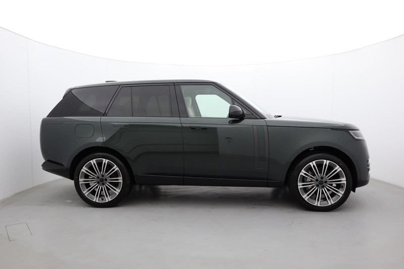  LAND ROVER RANGE ROVER 3.0 D300 SE 4dr Auto 5506876