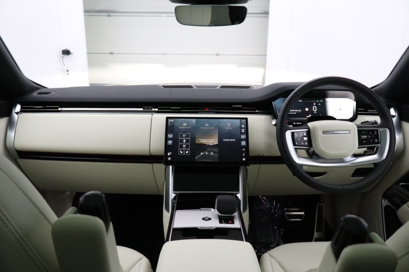  LAND ROVER RANGE ROVER 3.0 D300 SE 4dr Auto 5506887