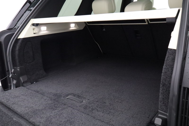  LAND ROVER RANGE ROVER 3.0 D300 SE 4dr Auto 5506929
