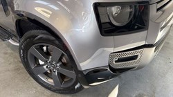 2021 (70) LAND ROVER DEFENDER 3.0 D250 X-Dynamic SE 110 5dr Auto 4578324