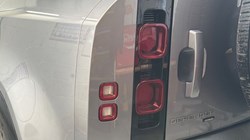 2021 (70) LAND ROVER DEFENDER 3.0 D250 X-Dynamic SE 110 5dr Auto 4578307