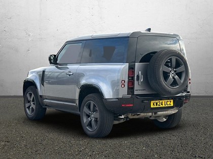 2024 (24) LAND ROVER DEFENDER 3.0 D250 X-Dynamic HSE 90 3dr Auto