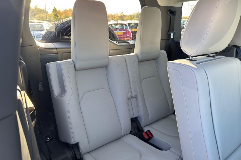  LAND ROVER DEFENDER 3.0 D350 X-Dynamic HSE 110 5dr Auto 5946990