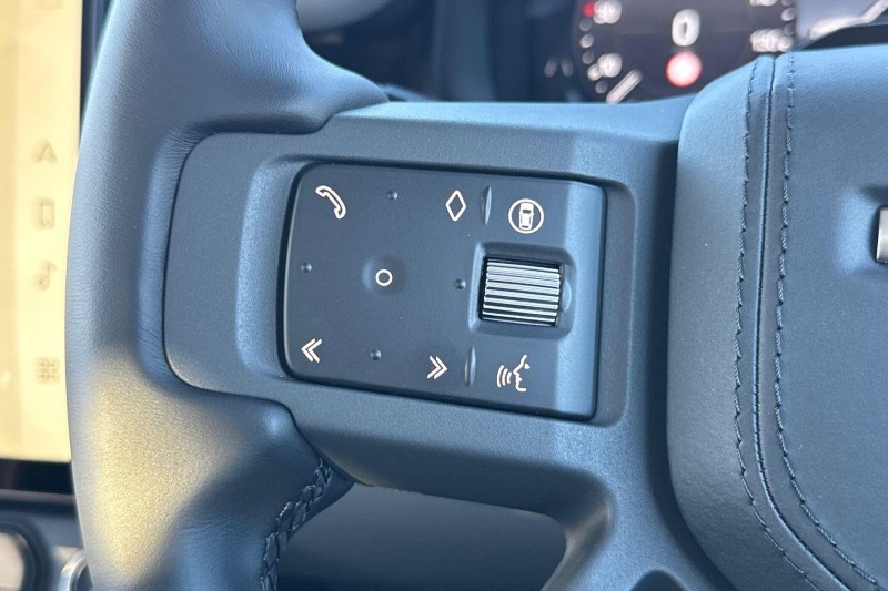  LAND ROVER DEFENDER 3.0 D350 X-Dynamic HSE 110 5dr Auto 5946962