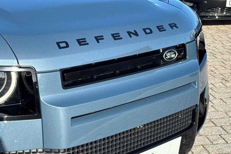  LAND ROVER DEFENDER 3.0 D350 X-Dynamic HSE 110 5dr Auto 5946980