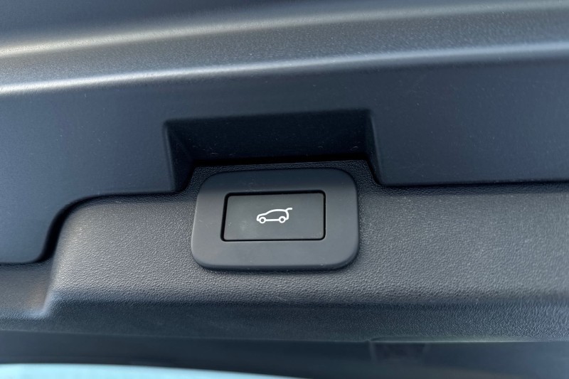 2023 (73) LAND ROVER DISCOVERY 3.0 D300 Dynamic HSE 5dr Auto 4919848