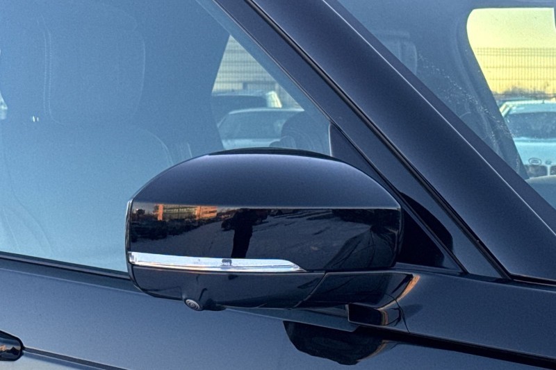 2023 (73) LAND ROVER DISCOVERY 3.0 D300 Dynamic HSE 5dr Auto 4919858