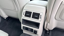 2024 (24) JAGUAR F-PACE 2.0 D200 R-Dynamic HSE Black 5dr Auto AWD 4687265