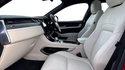 2024 (24) JAGUAR F-PACE 2.0 D200 R-Dynamic HSE Black 5dr Auto AWD 4687250