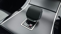 2024 (24) LAND ROVER RANGE ROVER EVOQUE 2.0 D200 Dynamic SE 5dr Auto 4680710