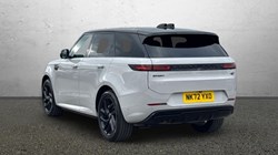 2022 (72) LAND ROVER RANGE ROVER SPORT 3.0 D300 Dynamic SE 5dr Auto 1