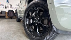 2022 (72) LAND ROVER DEFENDER 2.0 P400e X-Dynamic S 110 5dr Auto 4611948