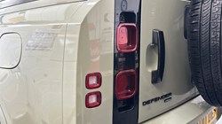 2022 (72) LAND ROVER DEFENDER 2.0 P400e X-Dynamic S 110 5dr Auto 4611926