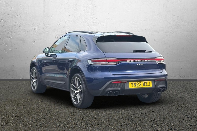 2022 (22) PORSCHE MACAN 5dr PDK