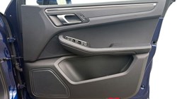 2022 (22) PORSCHE MACAN 5dr PDK 4622365