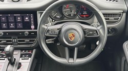 2022 (22) PORSCHE MACAN 5dr PDK 4622358