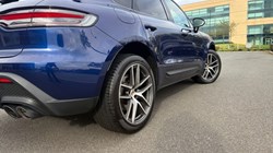 2022 (22) PORSCHE MACAN 5dr PDK 4622386
