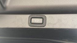 2022 (72) LAND ROVER RANGE ROVER 3.0 P460e SE 4dr Auto 4635348