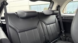 2020 (70) LAND ROVER DISCOVERY 3.0 SDV6 SE 5dr Auto 4680617