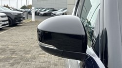 2020 (70) LAND ROVER DISCOVERY 3.0 SDV6 SE 5dr Auto 4680615