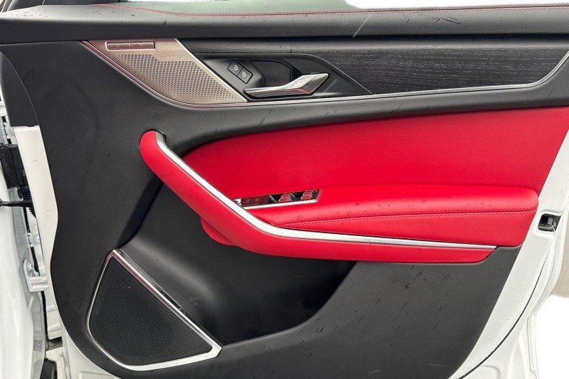 2024 (74) JAGUAR F-PACE 2.0 D200 R-Dynamic HSE Black 90th Anniv 5dr Auto 4747808