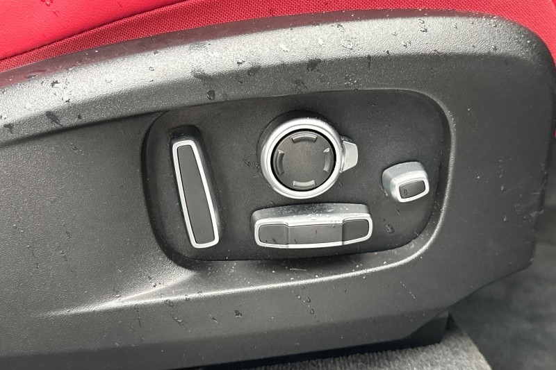 2024 (74) JAGUAR F-PACE 2.0 D200 R-Dynamic HSE Black 90th Anniv 5dr Auto 4747810