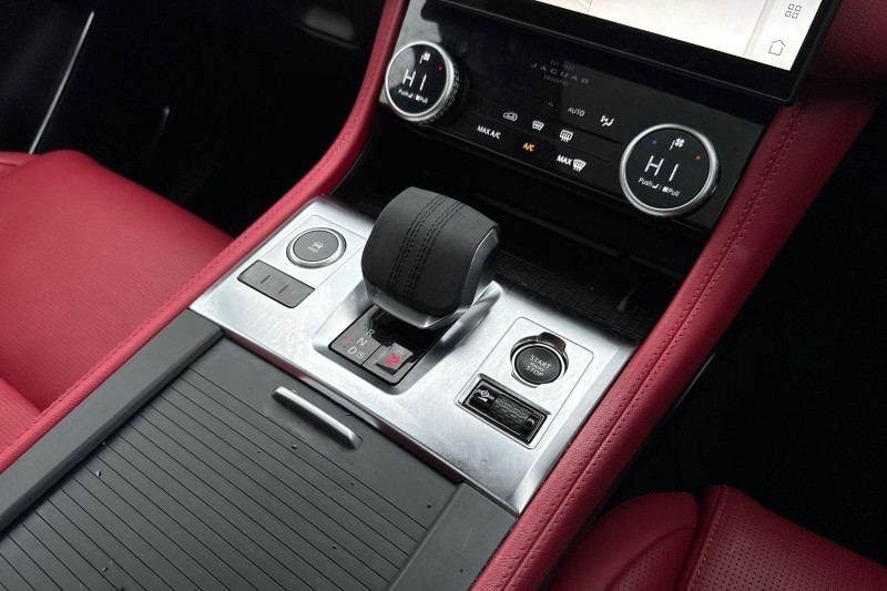 2024 (74) JAGUAR F-PACE 2.0 D200 R-Dynamic HSE Black 90th Anniv 5dr Auto 4747799