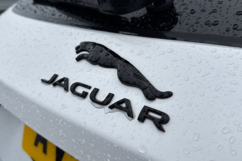 2024 (74) JAGUAR F-PACE 2.0 D200 R-Dynamic HSE Black 90th Anniv 5dr Auto 4747829