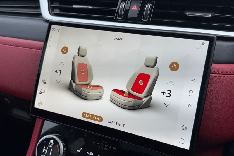 2024 (74) JAGUAR F-PACE 2.0 D200 R-Dynamic HSE Black 90th Anniv 5dr Auto 4747819