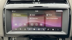 2020 (70) JAGUAR F-PACE 2.0d Portfolio 5dr Auto AWD 4676927