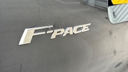2020 (70) JAGUAR F-PACE 2.0d Portfolio 5dr Auto AWD 4676941