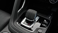 2022 (72) JAGUAR E-PACE 1.5 P300e R-Dynamic SE 5dr Auto 4676962