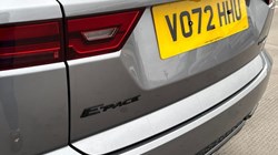 2022 (72) JAGUAR E-PACE 1.5 P300e R-Dynamic SE 5dr Auto 4676989
