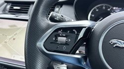2022 (72) JAGUAR E-PACE 1.5 P300e R-Dynamic SE 5dr Auto 4676976