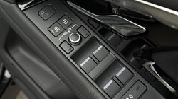 2021 (71) LAND ROVER RANGE ROVER EVOQUE 1.5 P300e R-Dynamic SE 5dr Auto 4675184
